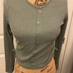 Wallflower Olive green long sleeve ruched side shirt